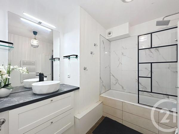 Appartement à vendre  3 pièces - 64,84 m 2   THIAIS  - 94