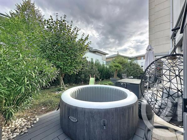 Appartement à vendre  3 pièces - 64,84 m 2   THIAIS  - 94