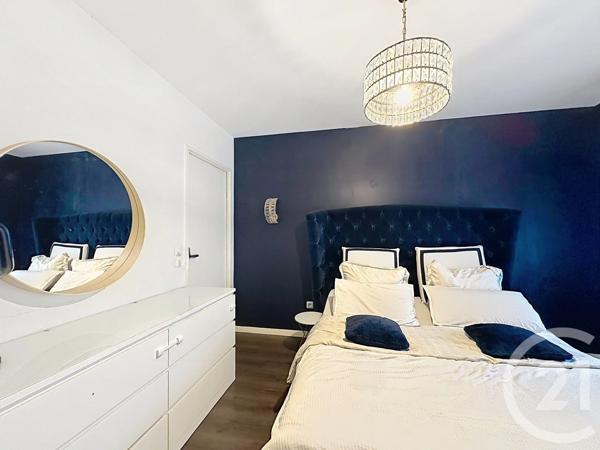 Appartement à vendre  3 pièces - 64,84 m 2   THIAIS  - 94