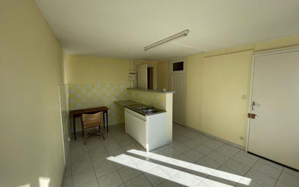 Appartement à louer    2 pièces • 56,80 m2 Château-Renault