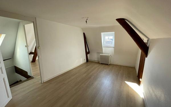 Appartement à louer    2 pièces • 56,80 m2 Château-Renault