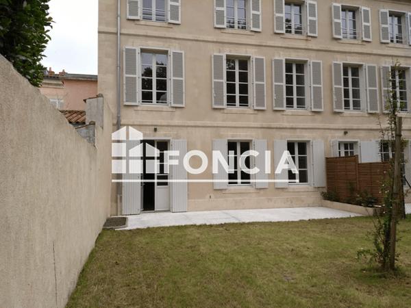 Location Appartement 4 pièces 75.35 m² - 21 RUE LA NOUE La Rochelle 17000
