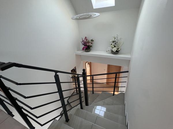 Maison 6 pièces - 130 m² Exclusivité efficity