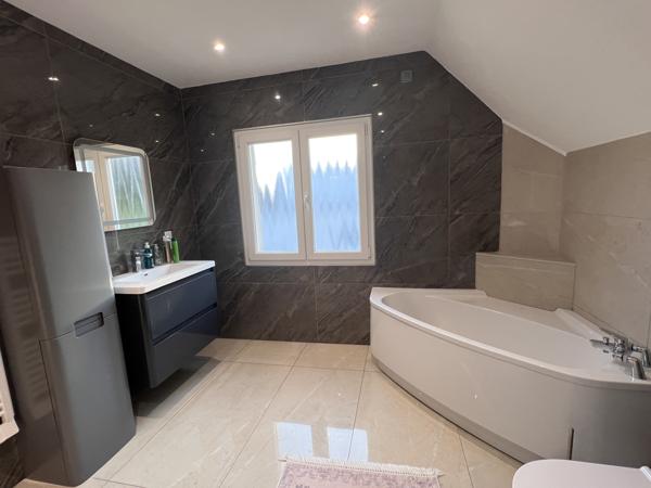 Maison 6 pièces - 130 m² Exclusivité efficity