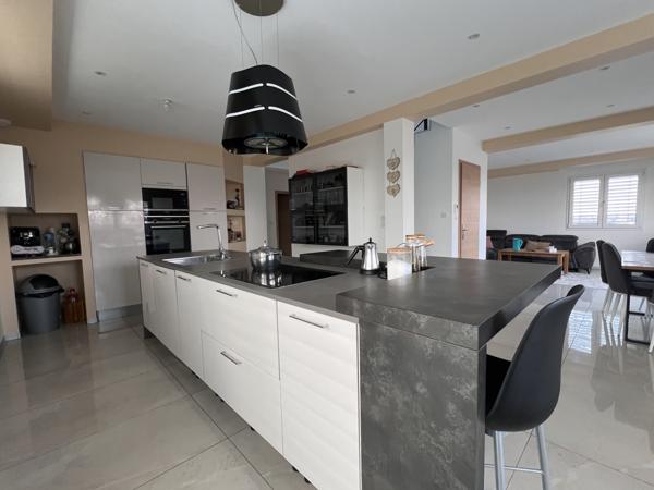 Maison 6 pièces - 130 m² Exclusivité efficity