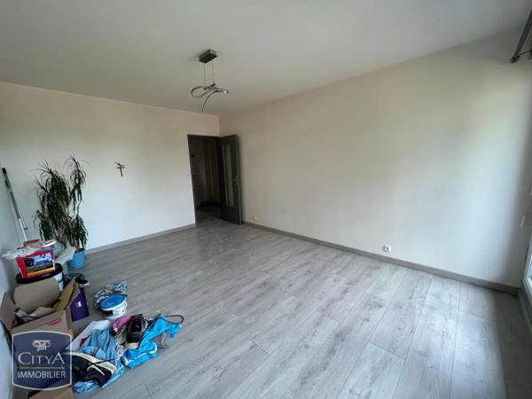 Appartement à louer 3 pièces 69.05m² Grand-Charmont (25200)