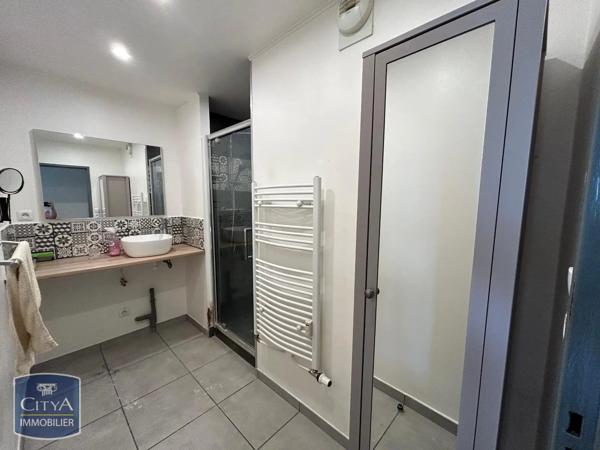 Appartement à louer 3 pièces 69.05m² Grand-Charmont (25200)