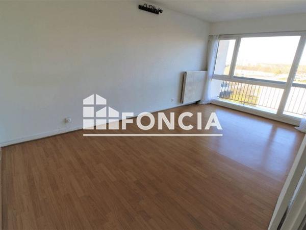 Location Appartement 2 pièces 47.21 m² - 32 AVENUE DE LIMAGNE Maurepas 78310