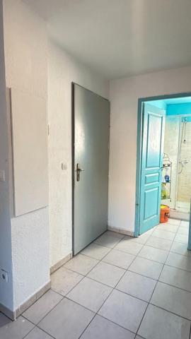 Rare sur Marignane, Studio lumineux et fonctionnel