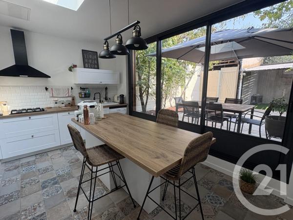 Maison à vendre  5 pièces - 130 m 2   CHATEAUROUX  - 36