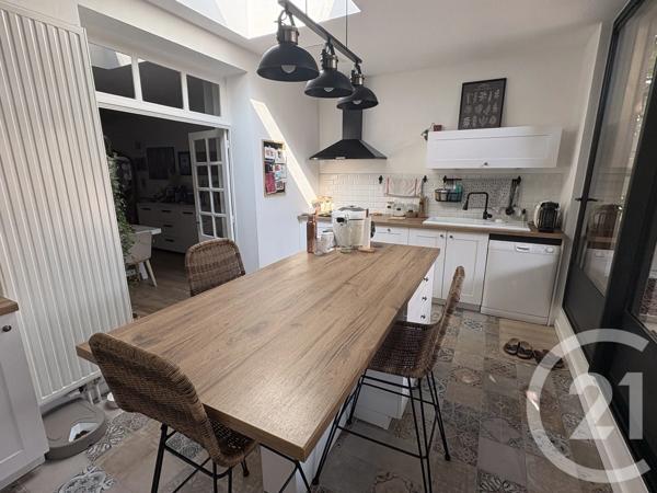 Maison à vendre  5 pièces - 130 m 2   CHATEAUROUX  - 36