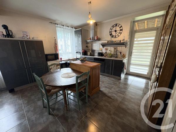 Maison à vendre  4 pièces - 97 m 2   CHATEAUROUX  - 36