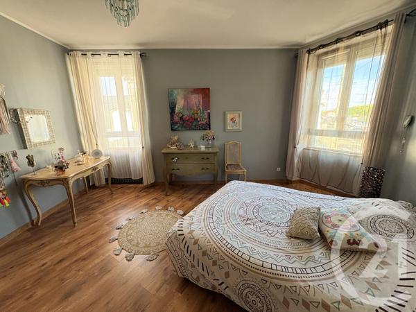 Maison à vendre  4 pièces - 97 m 2   CHATEAUROUX  - 36