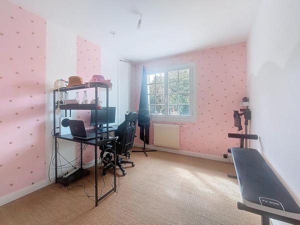 Maison à THOUARS, 79100 - 6 pièces 111m²