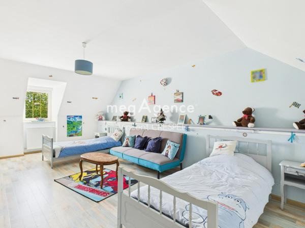 Maison à ARGENTRE, 53210 - 8 pièces 350m²