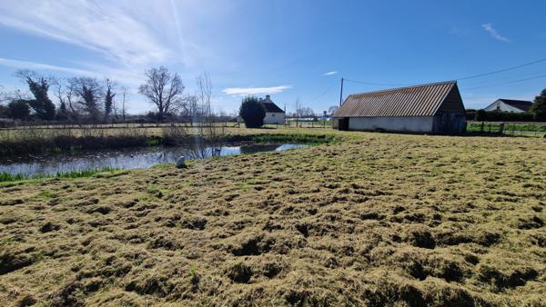 MAISON A RAFRAICHIR AVEC UN GRAND TERRAIN DE 4800 m²
