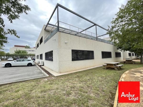 Bureaux à louer à Montpellier avec terrasse privative et parkings inclus