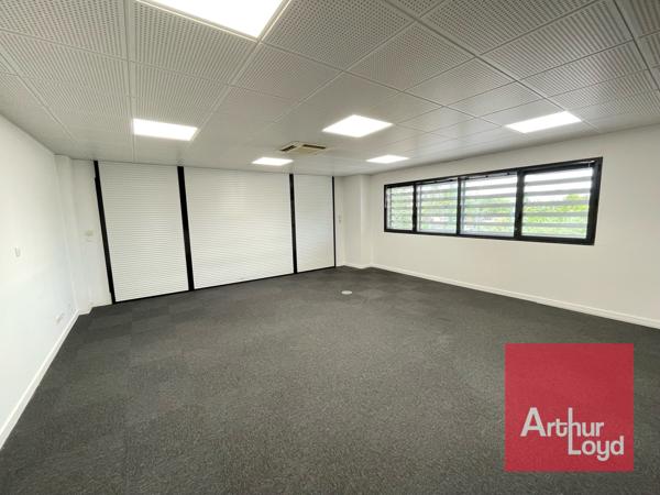 Bureaux à louer à Montpellier avec terrasse privative et parkings inclus