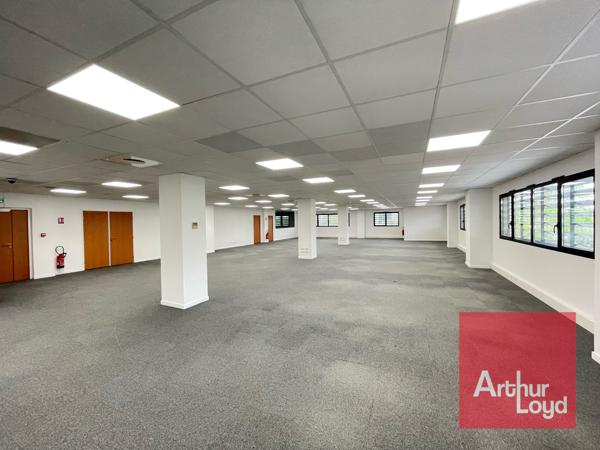 Bureaux à louer à Montpellier avec terrasse privative et parkings inclus