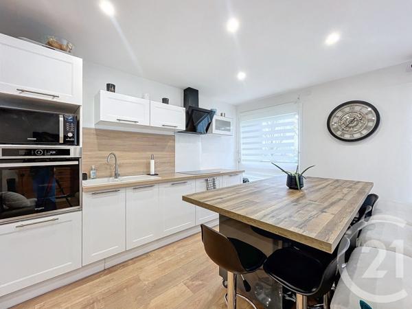 Appartement T5 à vendre  6 pièces - 99 m2 CHOLET - 49