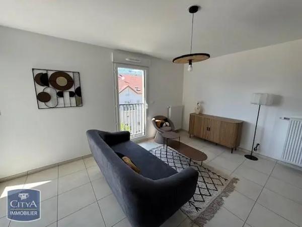 Appartement à louer 3 pièces 68.9m² Saint-Genis-Pouilly (01630)