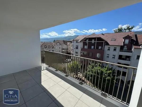 Appartement à louer 3 pièces 68.9m² Saint-Genis-Pouilly (01630)