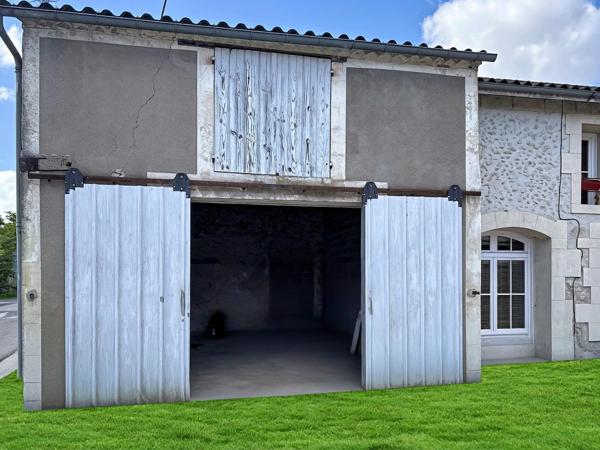 PROCHE DE CASTELNAU DE MEDOC