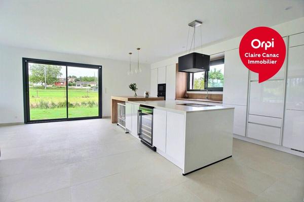 Maison à louer    5 pièces • 127,05 m2 Fréjeville