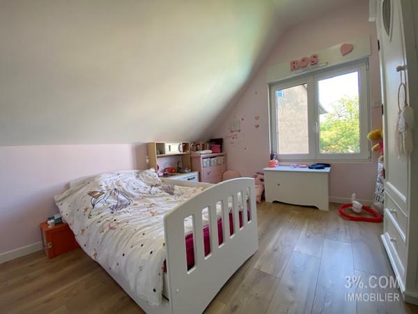 3%COM Très belle maison contemporaine avec piscine Gimbrett (67370)