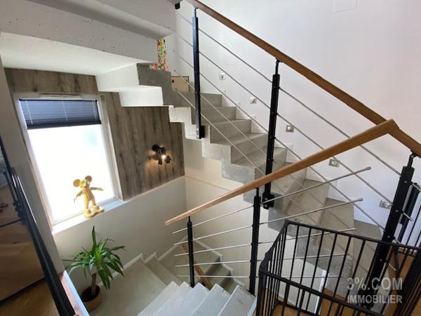 3%COM Très belle maison contemporaine avec piscine Gimbrett (67370)