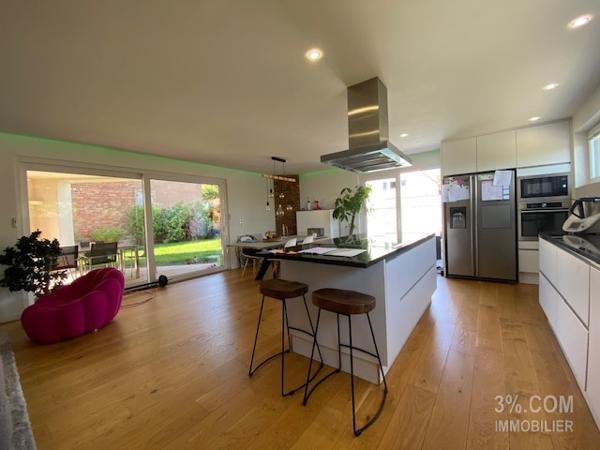 3%COM Très belle maison contemporaine avec piscine Gimbrett (67370)