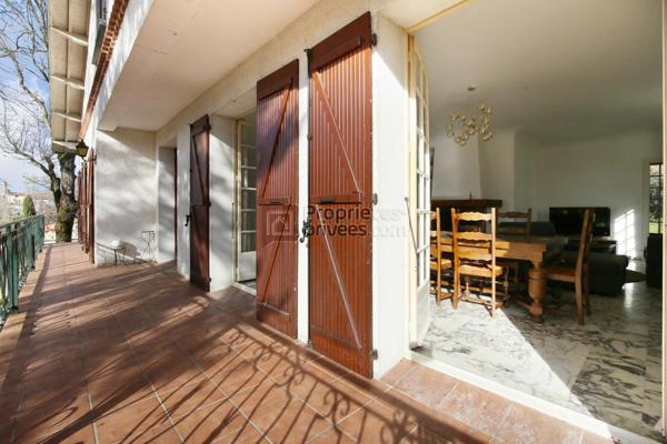 Maison familiale 7 pièces sur 3 niveaux - IDÉAL REGROUPEMENT FAMILIAL / PROFESSION LIBÉRALE