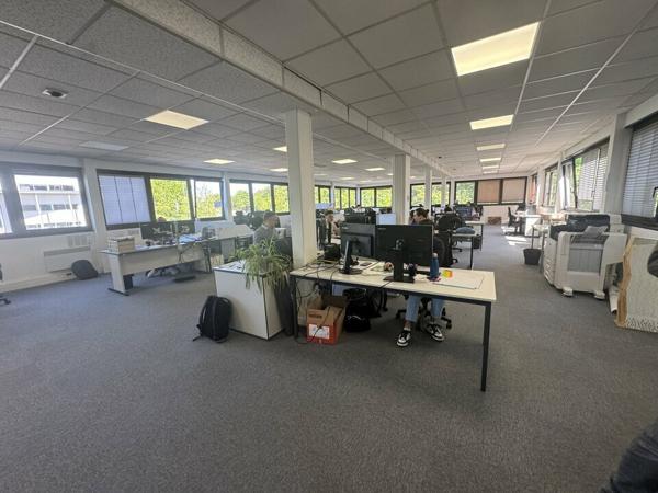 SAINT-AVERTIN LES GRANGES GALAND BUREAUX A LOUER 297 M² PARKING FACILE ECHANHEUR A10