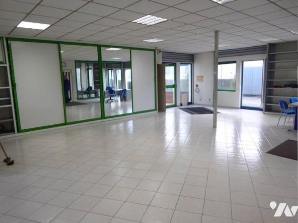 L'AIGLE - ZI - Local industriel - 887 m² - en très bon état - ATELIERS et BUREAUX - sur 4 113 m²