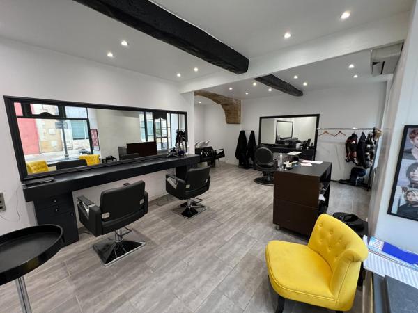 salon clé en main - fort potentiel