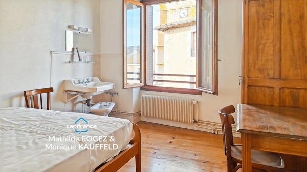 Ancienne auberge àréinventer en maison de famille - Augerolles (63)