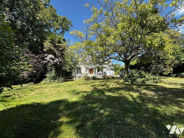 A VENDRE ARRADON (56) BEL EMPLACEMENT PROCHE GOLFE, MAISON REGIONALE SUR BEAU TERRAIN SANS VIS A VIS