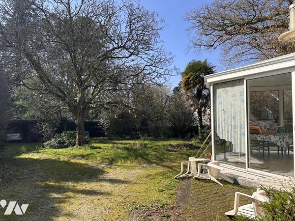 A VENDRE ARRADON (56) BEL EMPLACEMENT PROCHE GOLFE, MAISON REGIONALE SUR BEAU TERRAIN SANS VIS A VIS