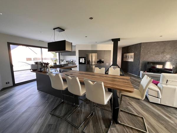 Maison Mehun Sur Yevre 6 pièce(s) 167m2