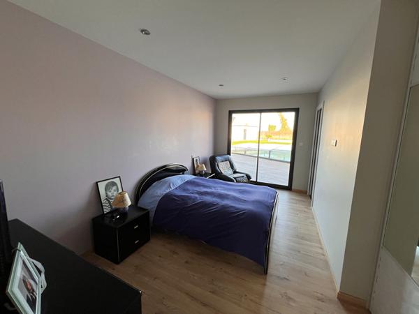 Maison Mehun Sur Yevre 6 pièce(s) 167m2