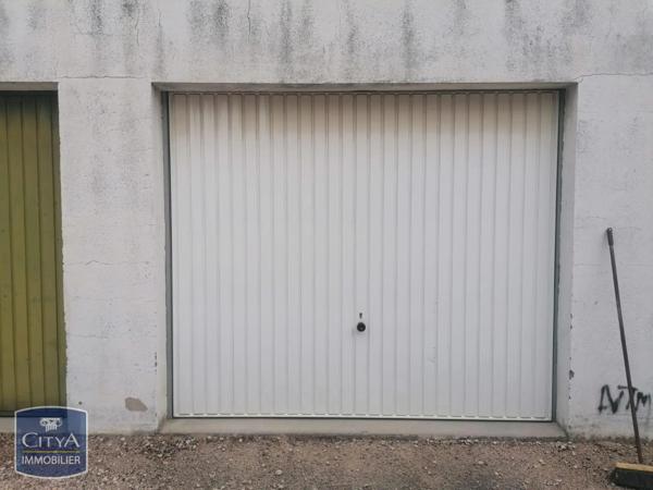 Parking à louer 12m² Crêches-sur-Saône (71680)