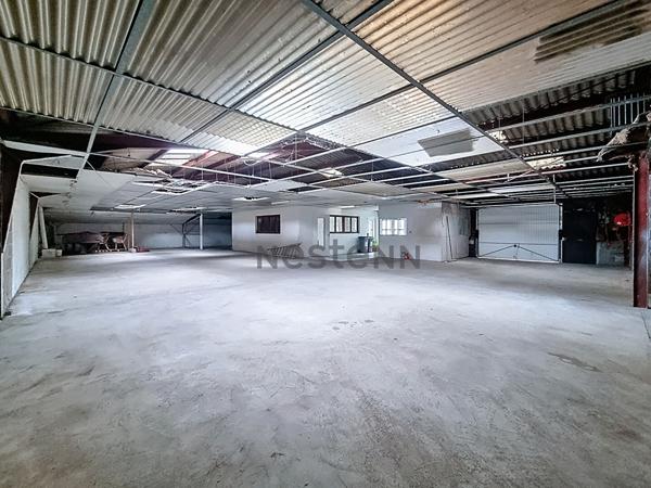 A VENDRE - MAISON de 5 pièces, 3 chambres + HANGAR de 329 m² - Avenue de la Tranchée