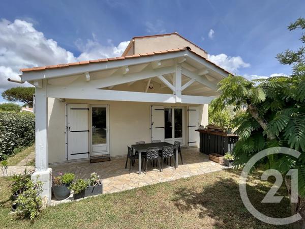 Maison à vendre  6 pièces - 120 m 2   ST DENIS D OLERON  - 17