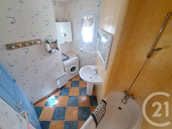 Maison à vendre  6 pièces - 120 m 2   ST DENIS D OLERON  - 17