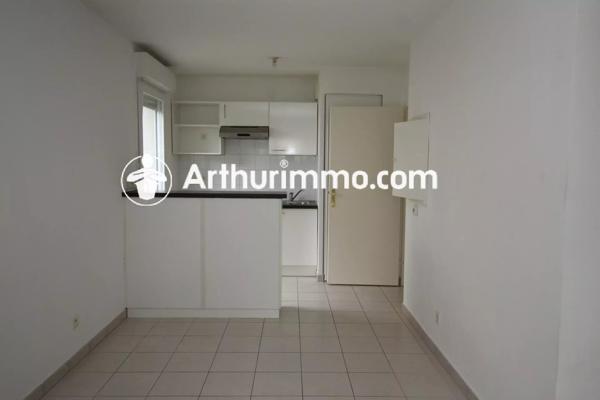 Location                                                      Appartement
                        
                     1 pièces                      27 m2                     à Savigny-le-Temple