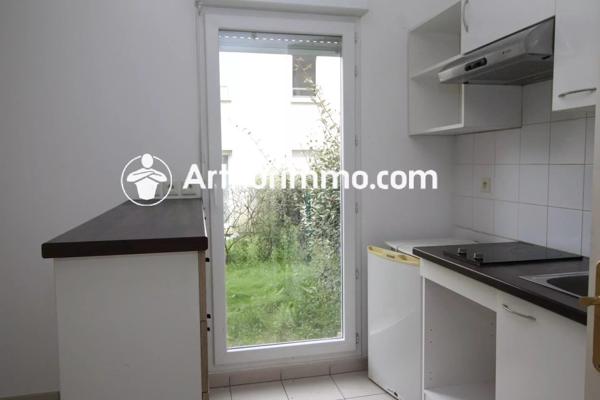 Location                                                      Appartement
                        
                     1 pièces                      27 m2                     à Savigny-le-Temple