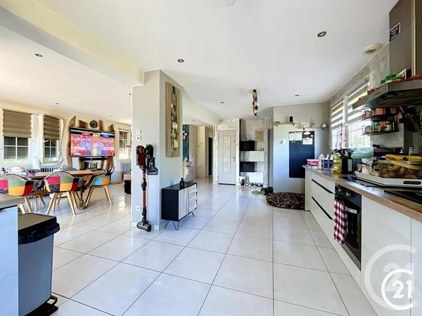 Maison à vendre  5 pièces - 107,65 m 2   ETUPES  - 25