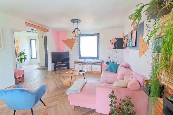 BELLE MAISON 4 CHAMBRES RENOVEE DE 130M2