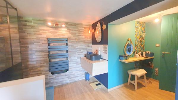 BELLE MAISON 4 CHAMBRES RENOVEE DE 130M2