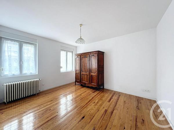 Immeuble à vendre  250 m 2   MONTBELIARD  - 25
